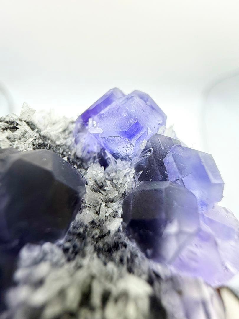 タンザナイトフローライト　原石　鉱物標本　天然石　蛍石