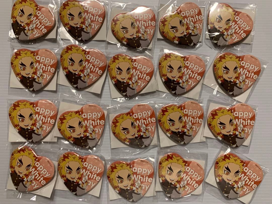 ① 煉獄杏寿郎 2021年 ホワイトデー みにきゃら ハート形 缶バッジ 20個