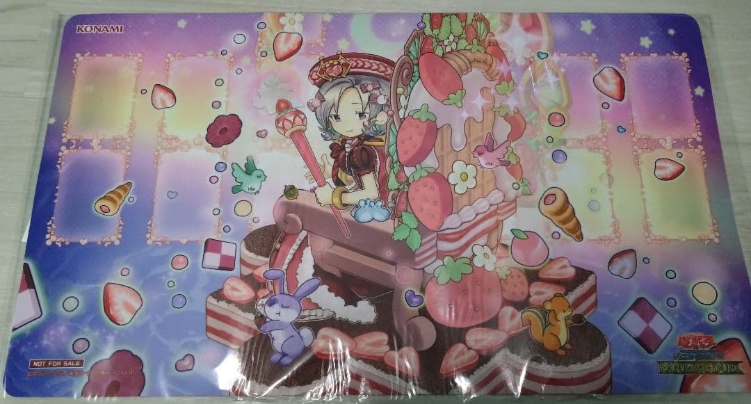 遊戯王 クイーンマドルチェ・ティアラフレース プレイマット