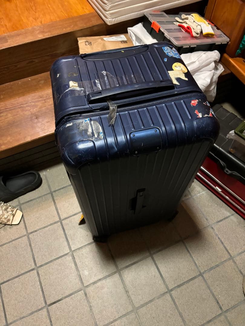 z*p様 RIMOWA ネイビー キャリーケース