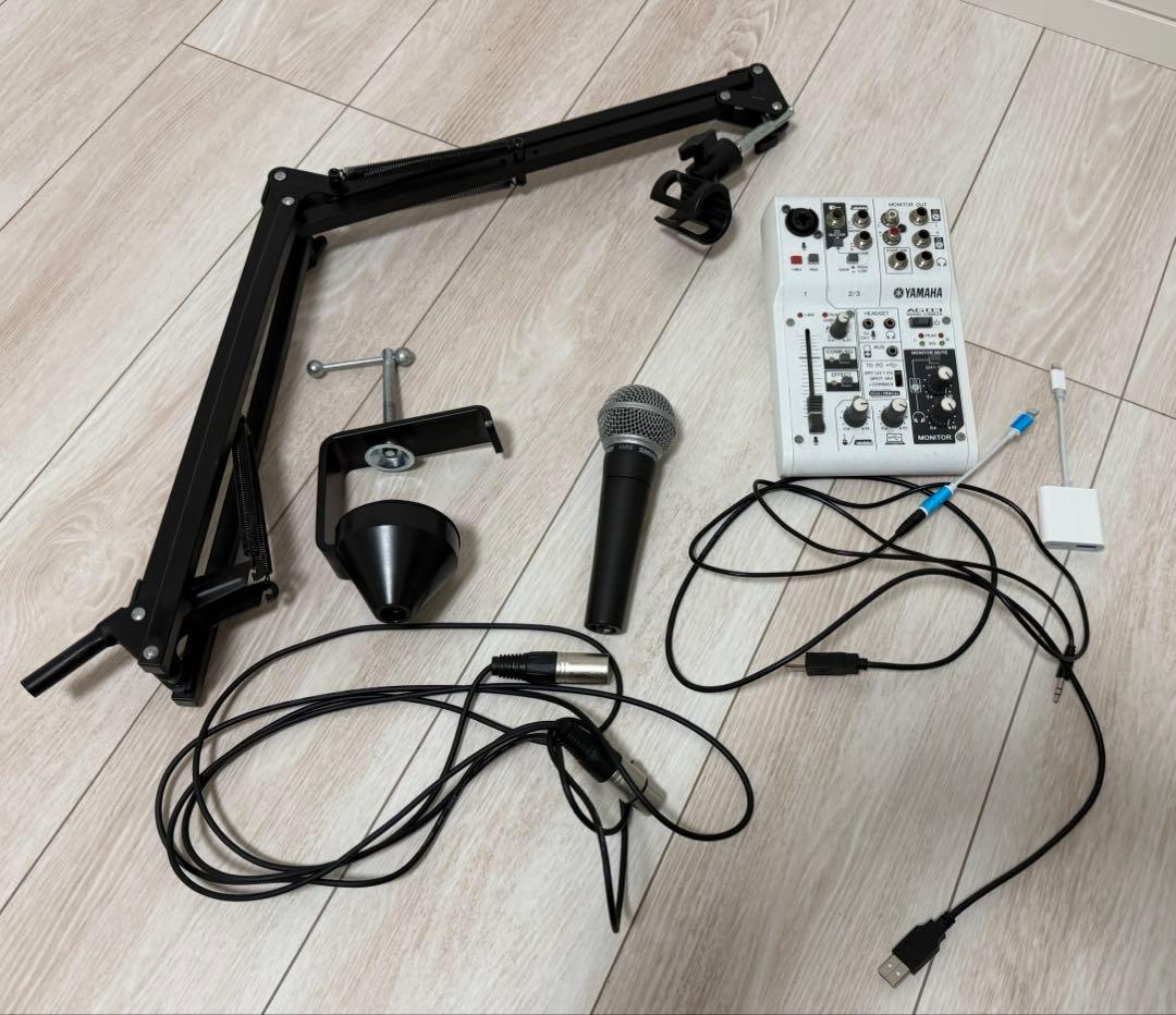 YAMAHA AG03 オーディオミキサー マイク等付属品付き