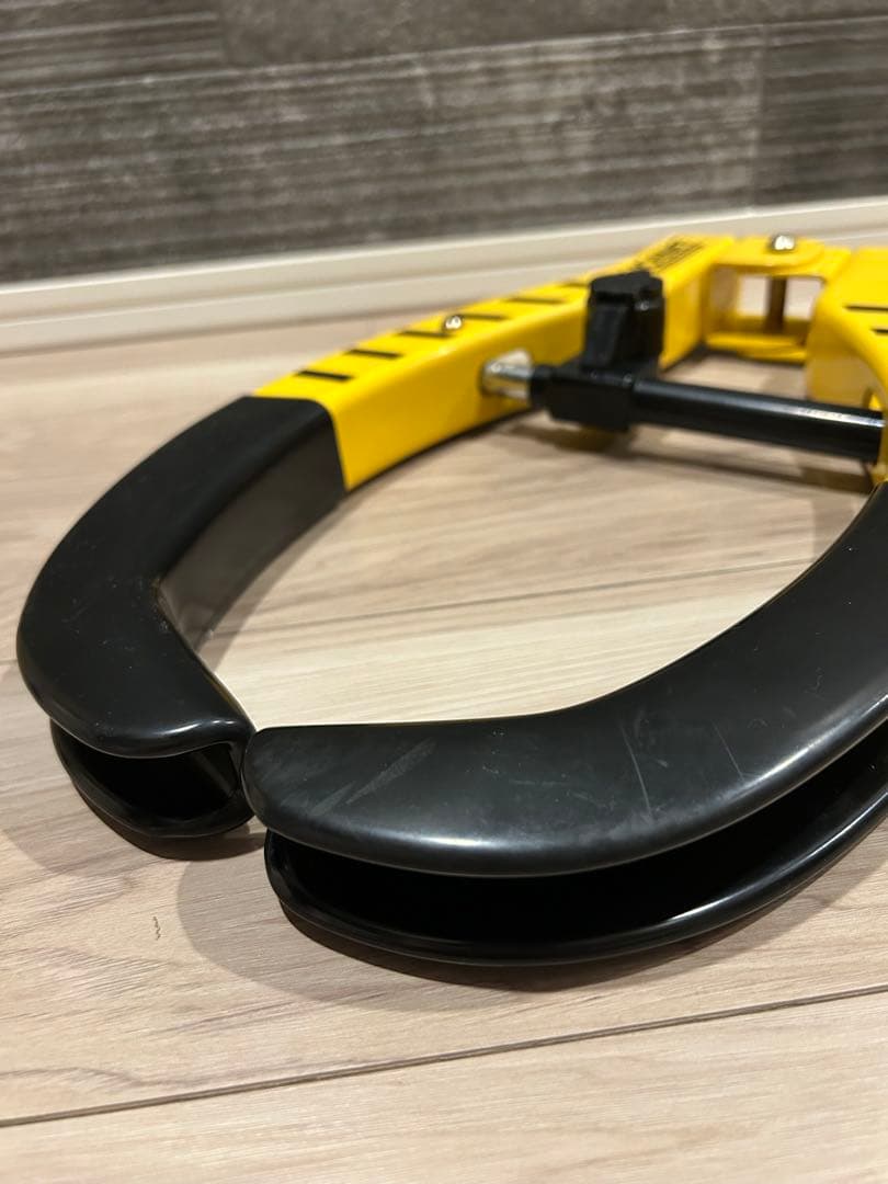 HORNET タイヤロック 鍵付き 防犯ステッカー付き