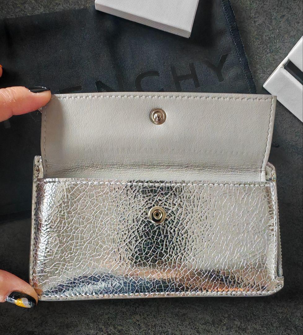GIVENCHY 4G ジップ付きカードホルダー(ミニ財布)