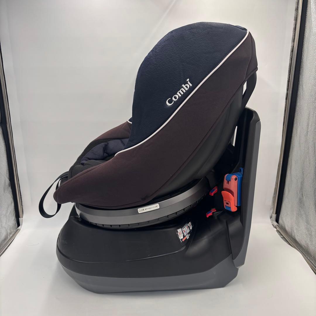 良品　コンビ　チャイルドシート　ネセルターンネクスト 360°ターン 新生児〜