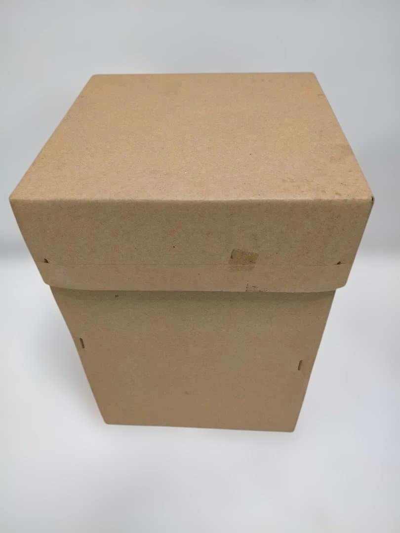 【送料無料】陶器製 骨壺 未使用品 蓋付き 和柄 共箱あり 251225-10T