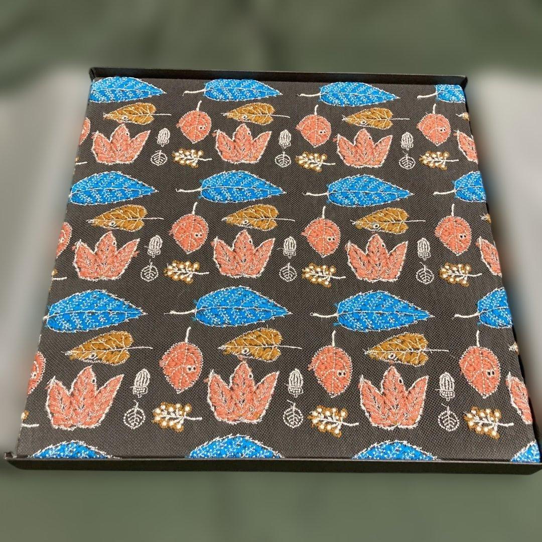 (新品・貴重)ミナペルホネンファブリックボード