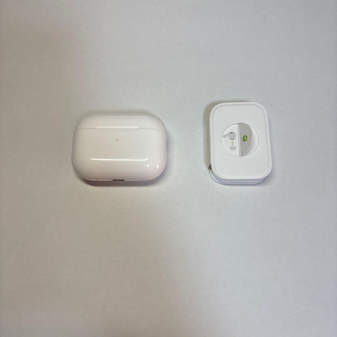 AirPods Pro 第2世代　本体 イヤーピース付きLightning