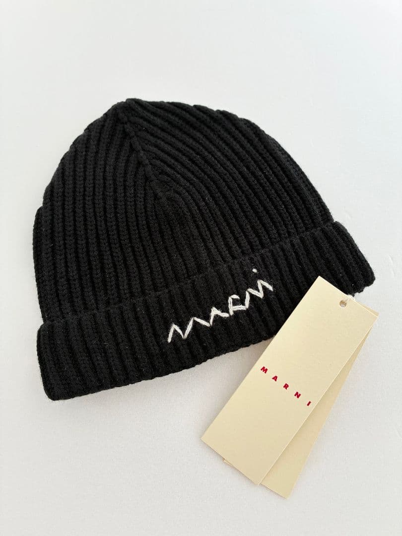 大人もOK! Marni マルニ . 刺繍ロゴ リブ ニット帽 ニットキャップ