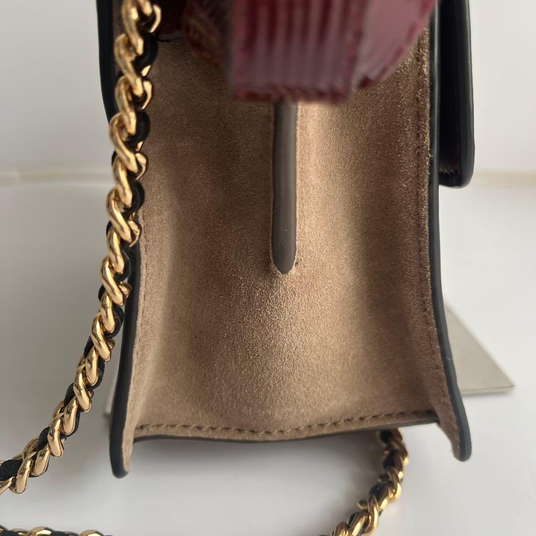 ✨未使用保管✨　Tory Burch ショルダーバッグ　レザー　パテント