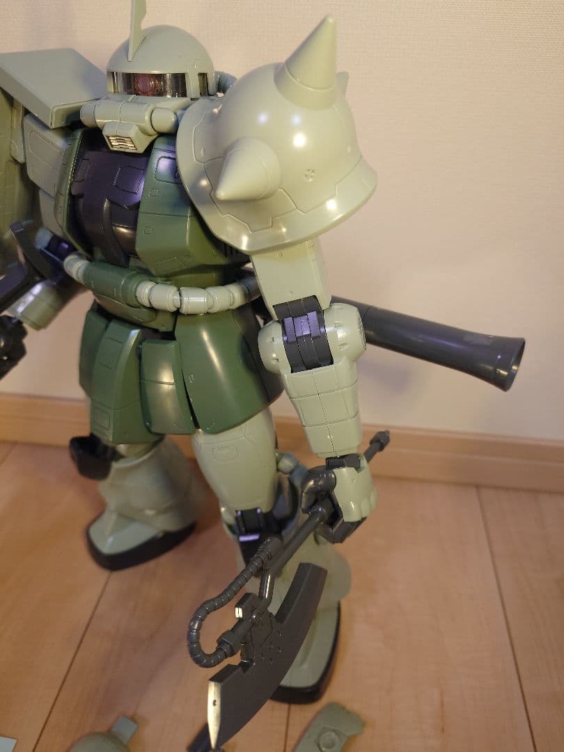 メガサイズ　ザクII　素組み