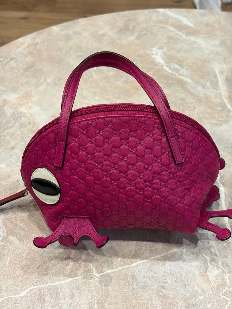 GUCCIカエル型手提げバッグ　美品