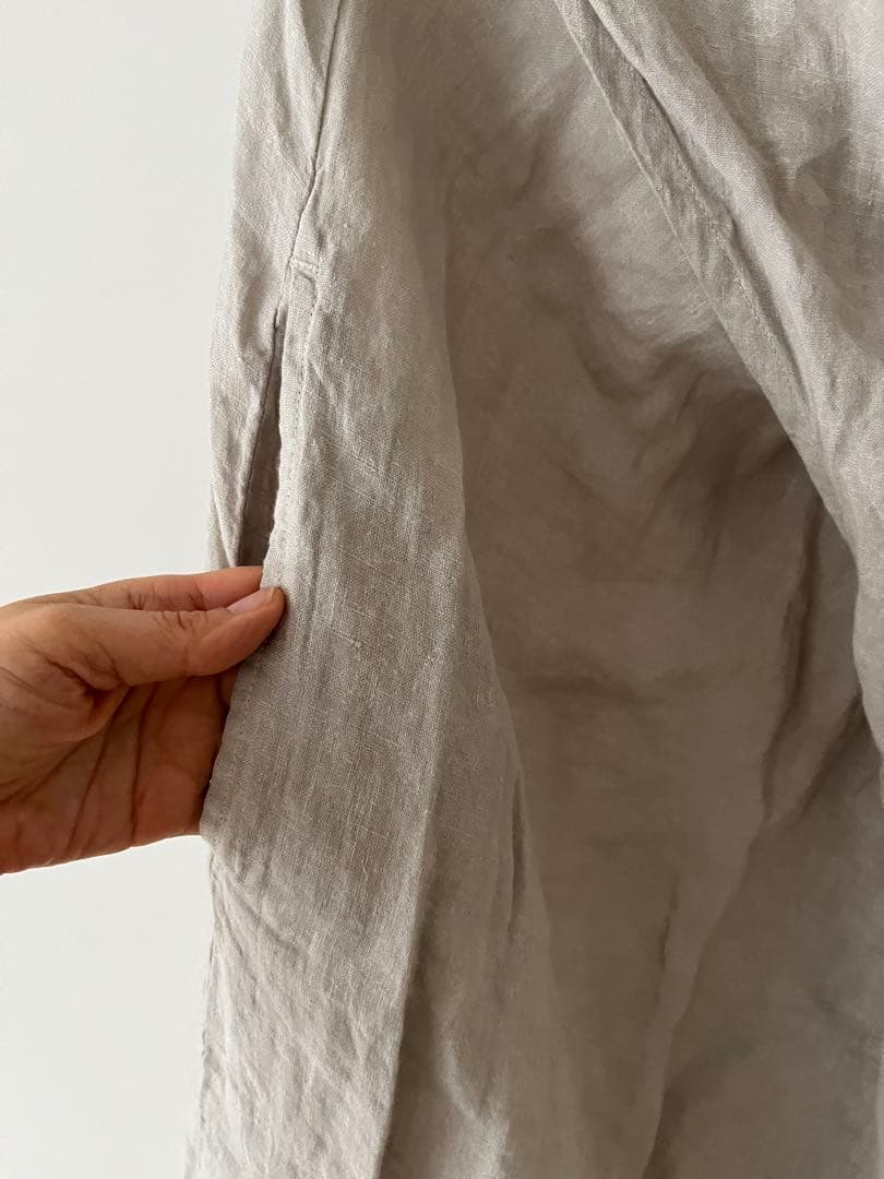 cosmic wonder floral pattern リネン 薄灰色