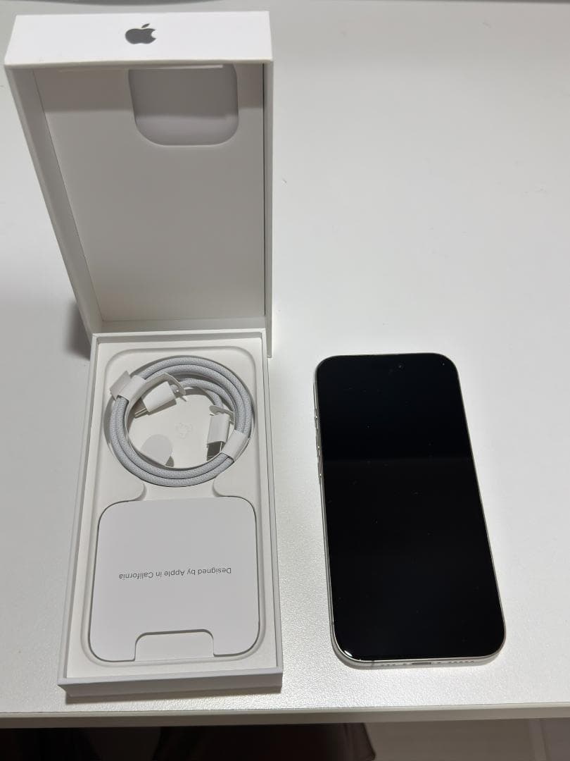 【美品】iPhone15 Pro 128GB ナチュラルチタニウム SIMフリー