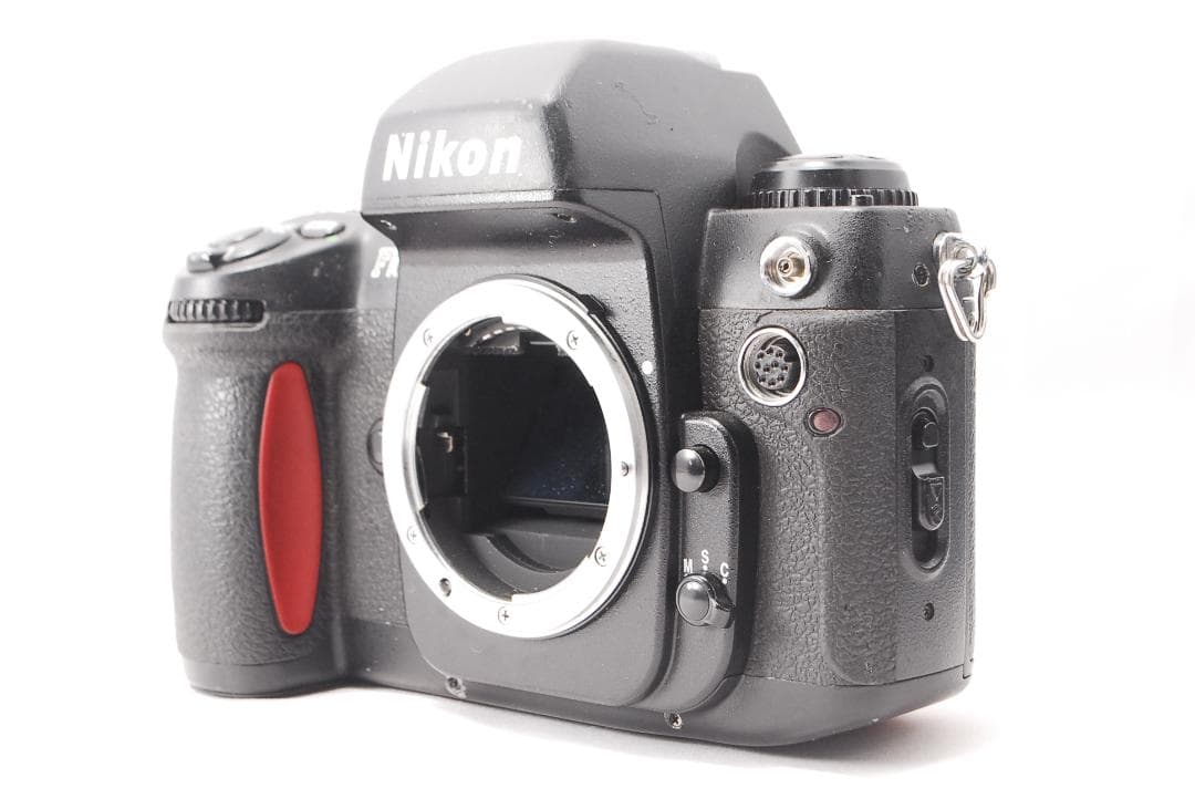✨人気のフィルムカメラ✨お買い得✨Nikon F100 ボディ