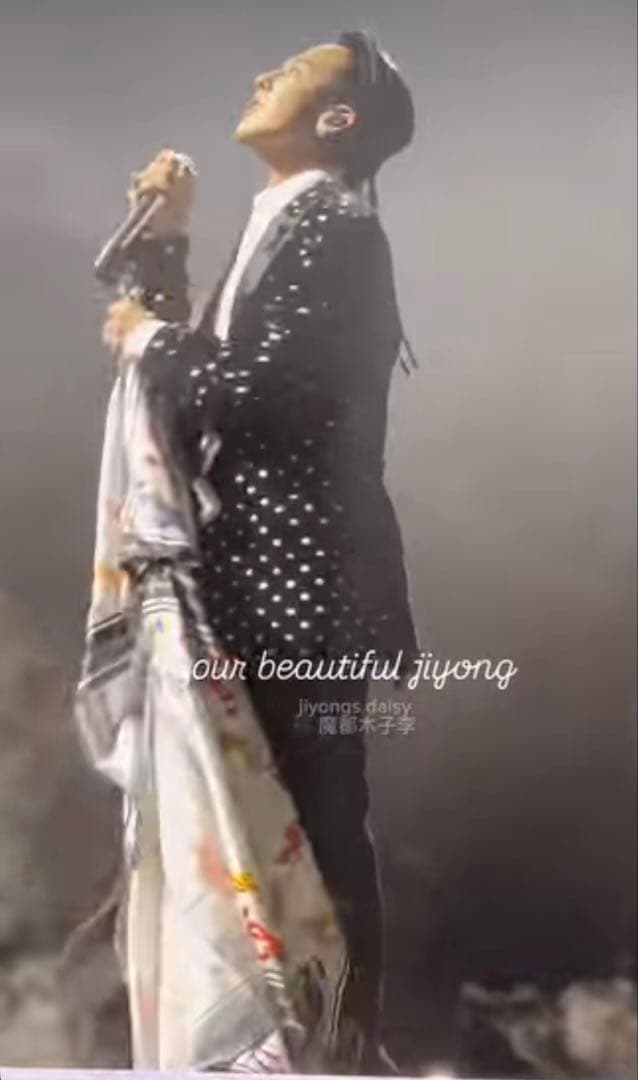 GDRAGON peacemamaone 韓国 popup限定　スカーフ　新品