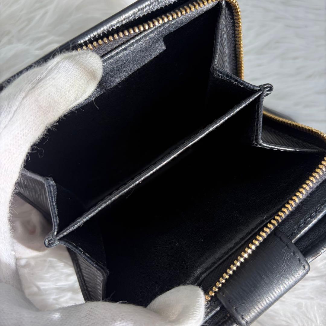 RFID搭載/美品✨プラダ　二つ折り財布 ヴィッテロムーヴ　レザー 三角 黒