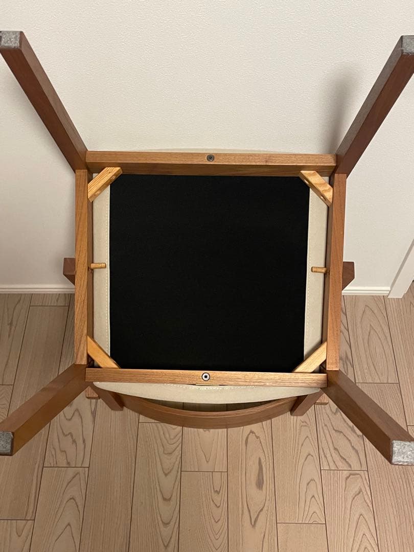 あの　未使用品　SOLID チェア　⭐︎送料込みで新品の半額価格！