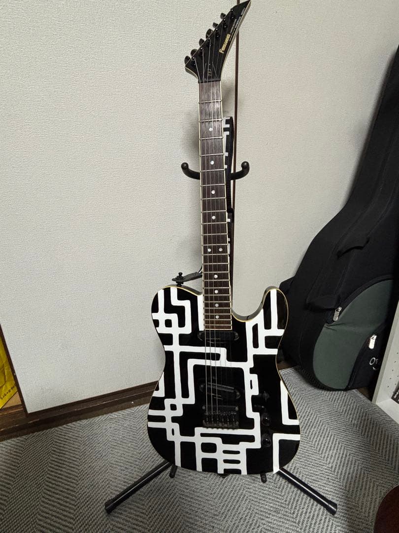 フェルナンデス　TEJ-70+G柄ストラップ