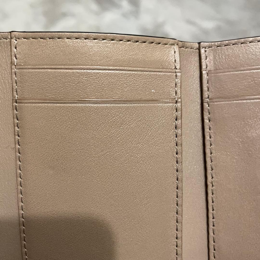 LOEWE トライフォールド ウォレット　三つ折り財布（サンド）