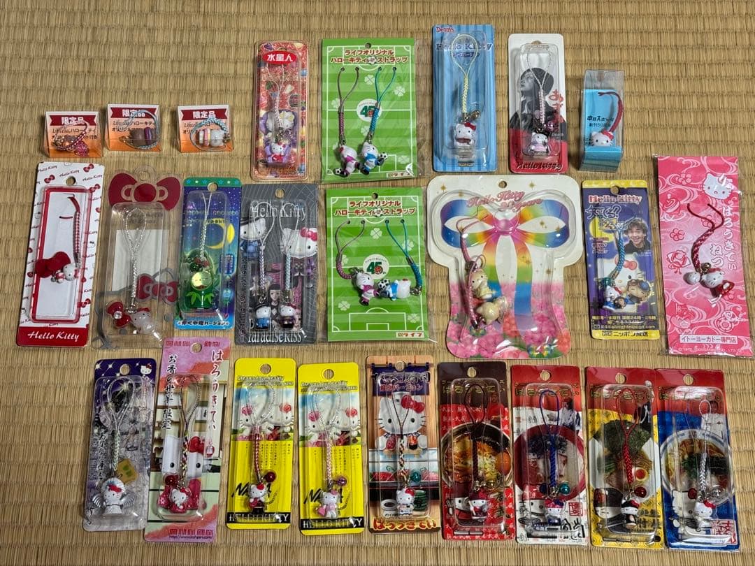 レア　キティ　根付け　ストラップ　まとめ売り　65点
