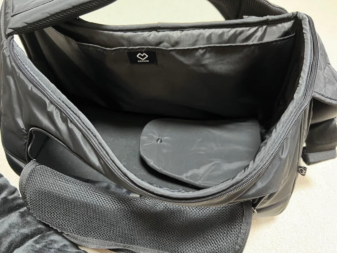 SSOOOK スリングバッグ (左) Lサイズ 黒