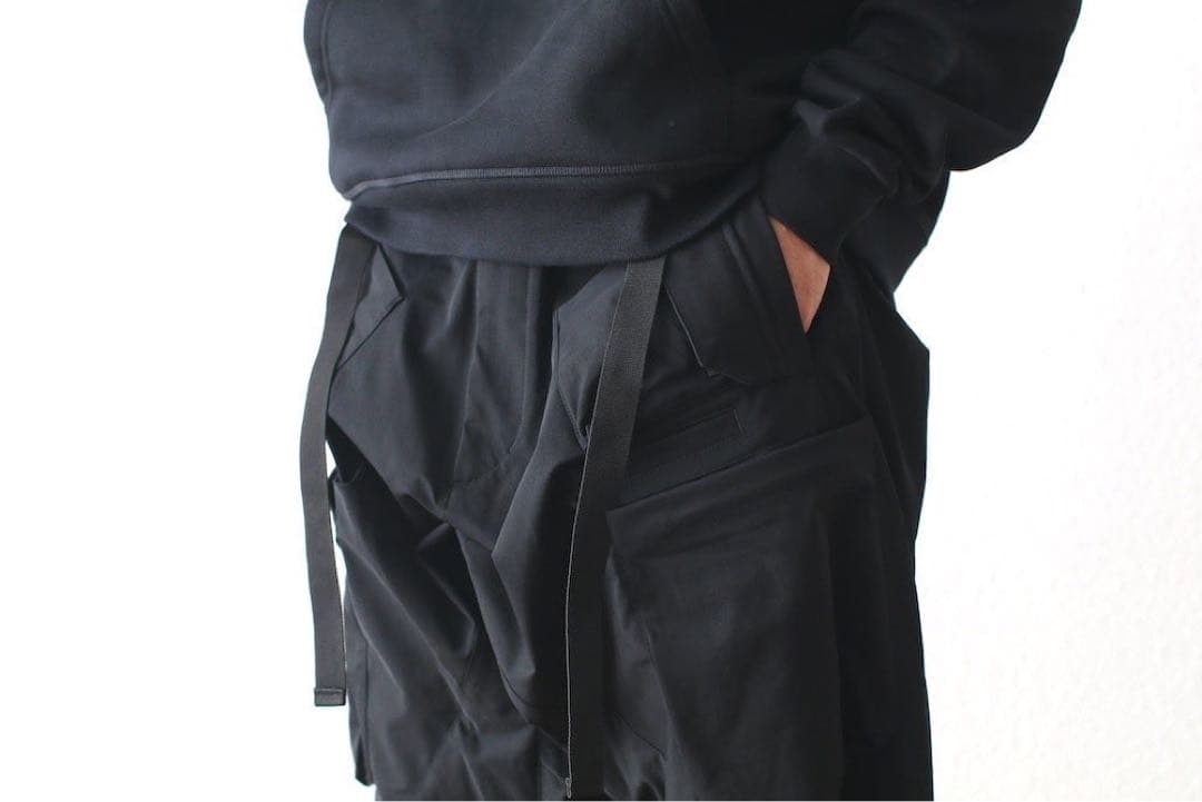 hka　Acronym P30AL-DS black サイズM