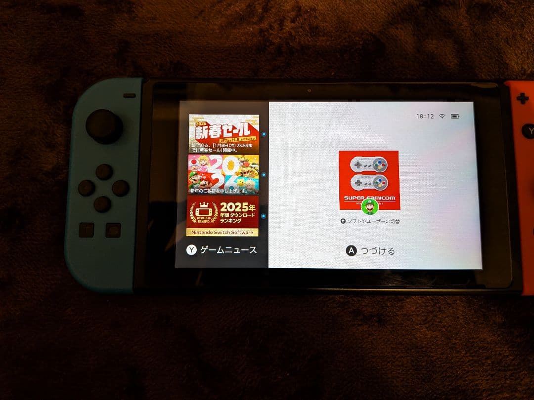 m*a様 Nintendo Switch 本体 赤/青 Joy-Con セット