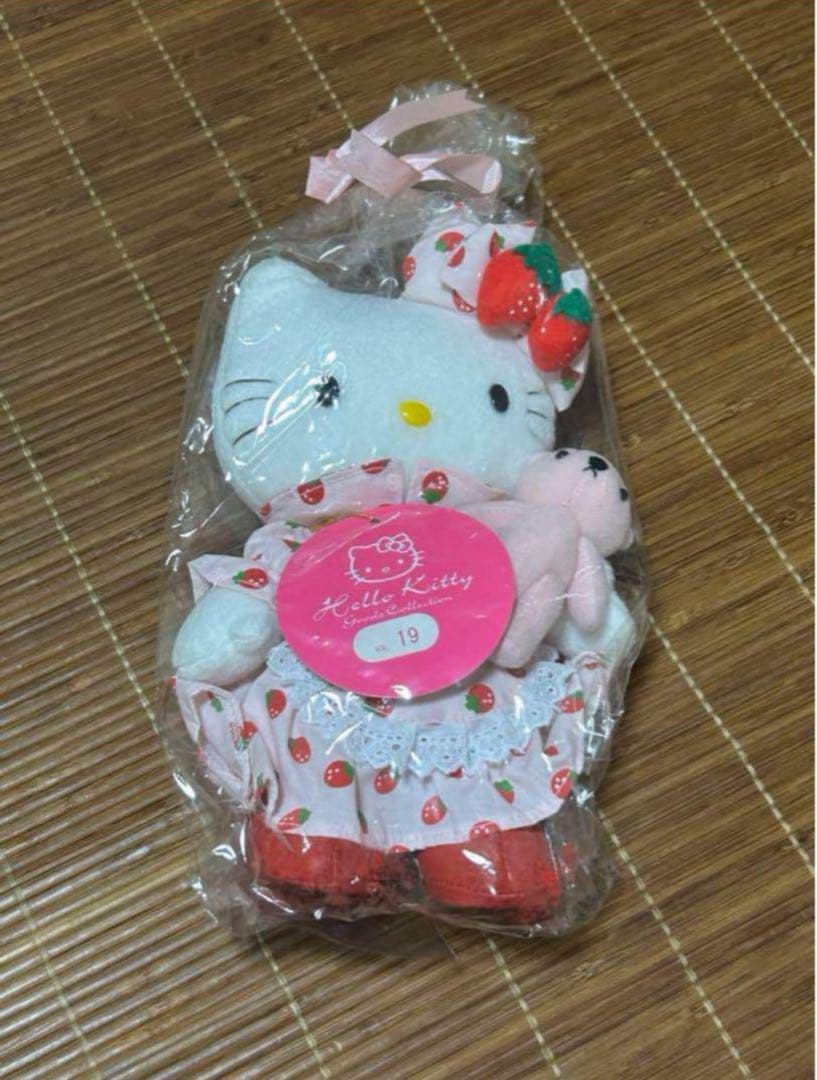 KITTY GOODS COLLECTION 表紙ぬいぐるみ ハローキティ