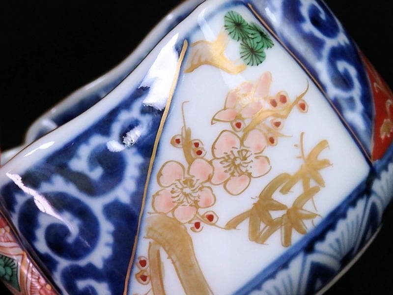 大聖寺伊万里　染錦　逆蛸に松竹梅　金唐草の図　変形向付　N1013AS-fbms