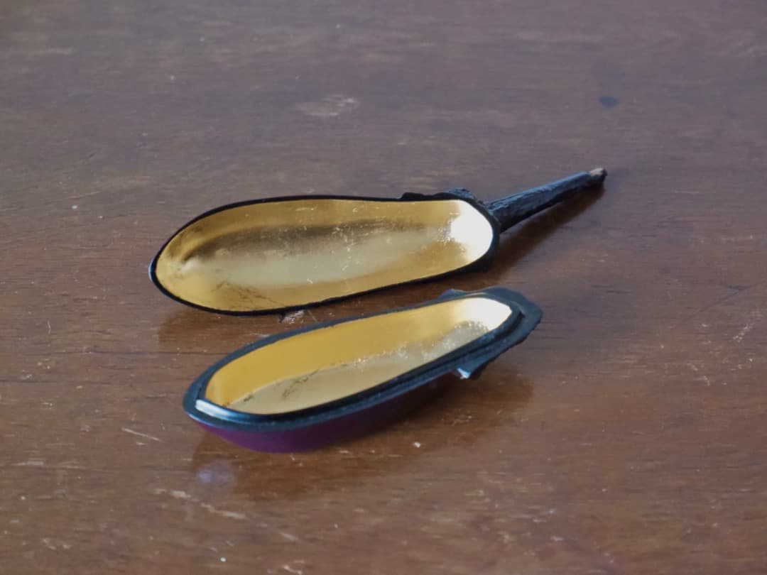 乾漆　茄子　香合　漆工芸　茶道具　香道具　箱付　Q2303