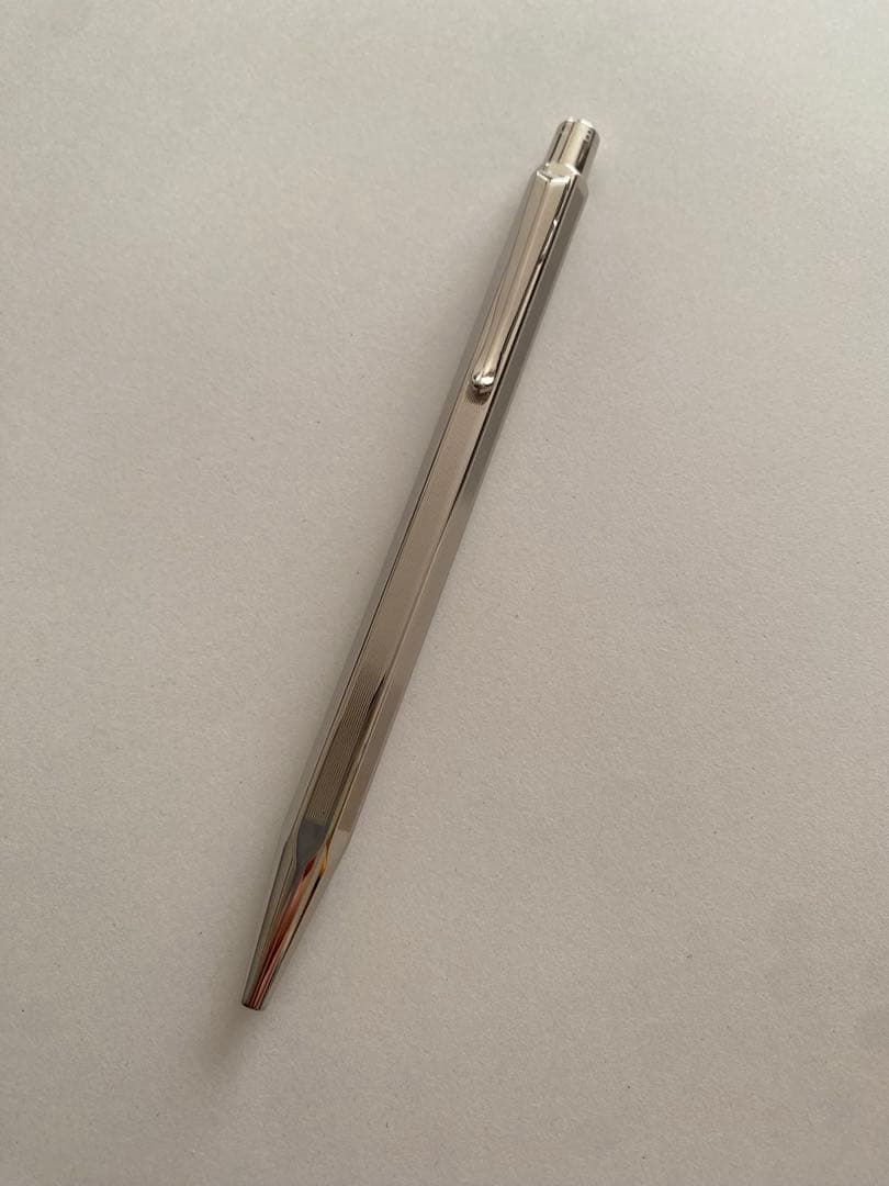 カランダッシュ　エクリドール　リーニェ