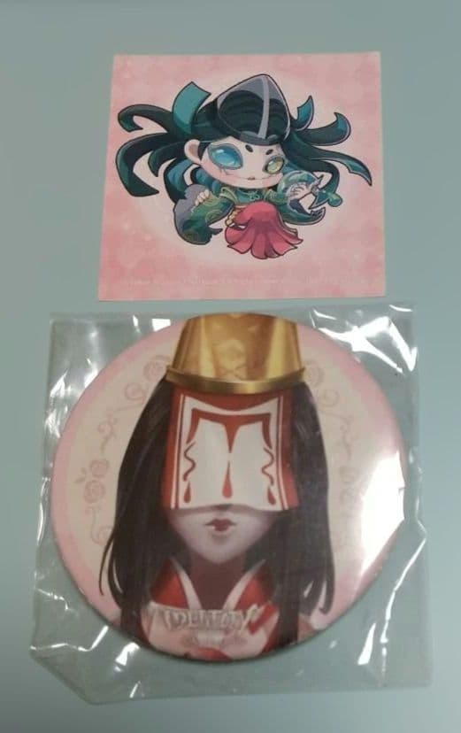 第五人格 3周年 2点セット トレーディング缶バッジ ステッカー 美智子