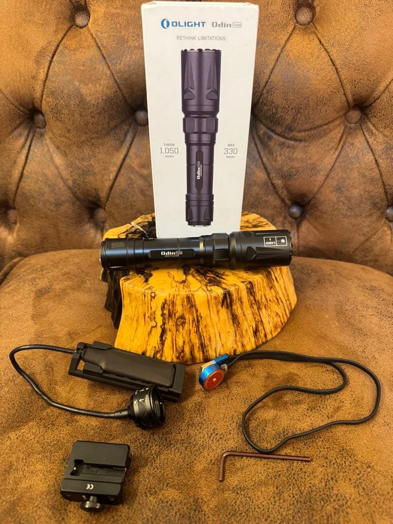 廃番 OLIGHT Odin Turbo LEP タクティカルライト　オーライト