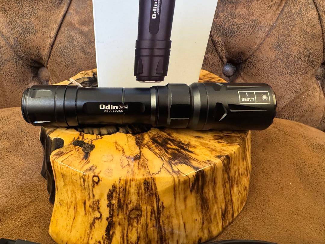 廃番 OLIGHT Odin Turbo LEP タクティカルライト　オーライト