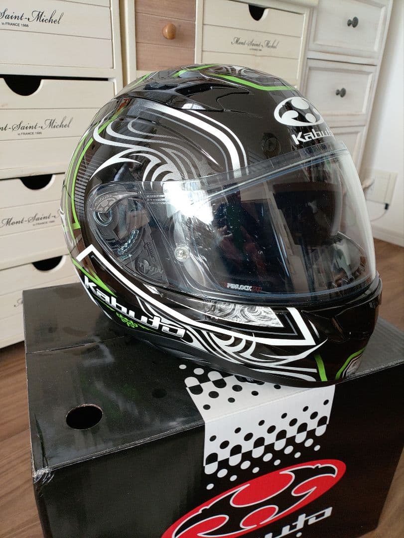 Kabuto フルフェイスヘルメット ブラック/グリーン