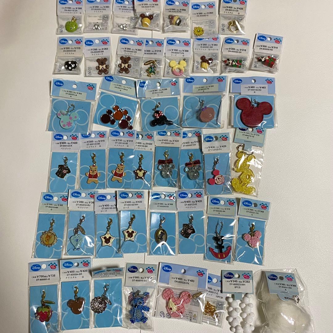 【匿名メルカリ便】ディズニー　チャーム　パーツクラブ　大量