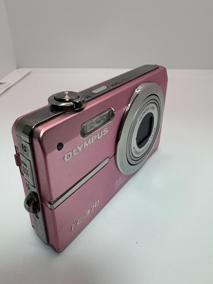 ⑧【美品】OLYMPUS FE-370 ピンクバッテリー付 　※簡易動作確認済