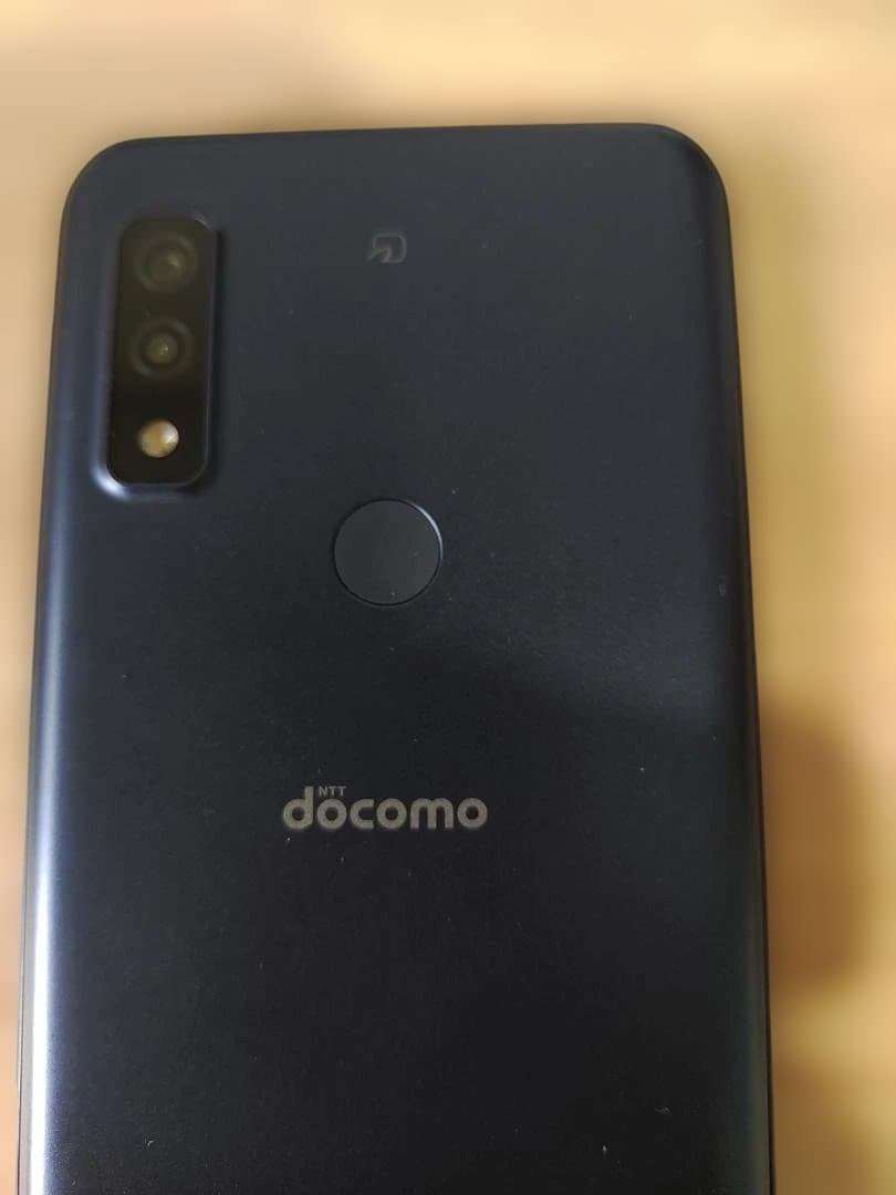docomo arrows We F-51B 本体