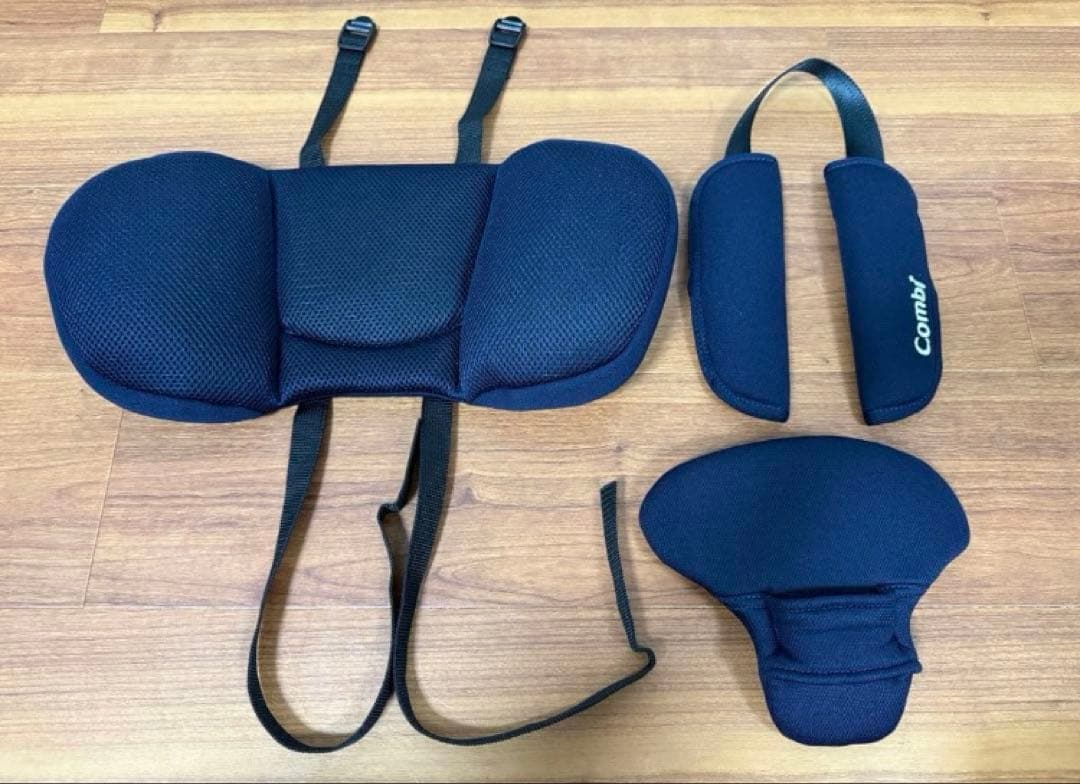 美品 コンビ ジョイトリップ エアスルー GH ネイビー ジュニアシート