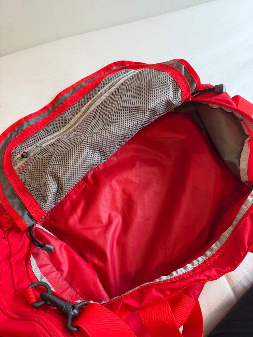 ノースフェイス　ナイロンダッフルバッグ/赤