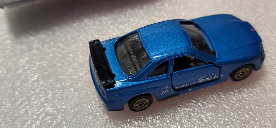 送料無料】超貴重！ トミーカイラ スカイライン GTR R32 ミニカー トミカ