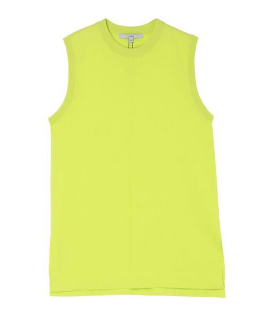 美品　UN3D ニットタンクトップ