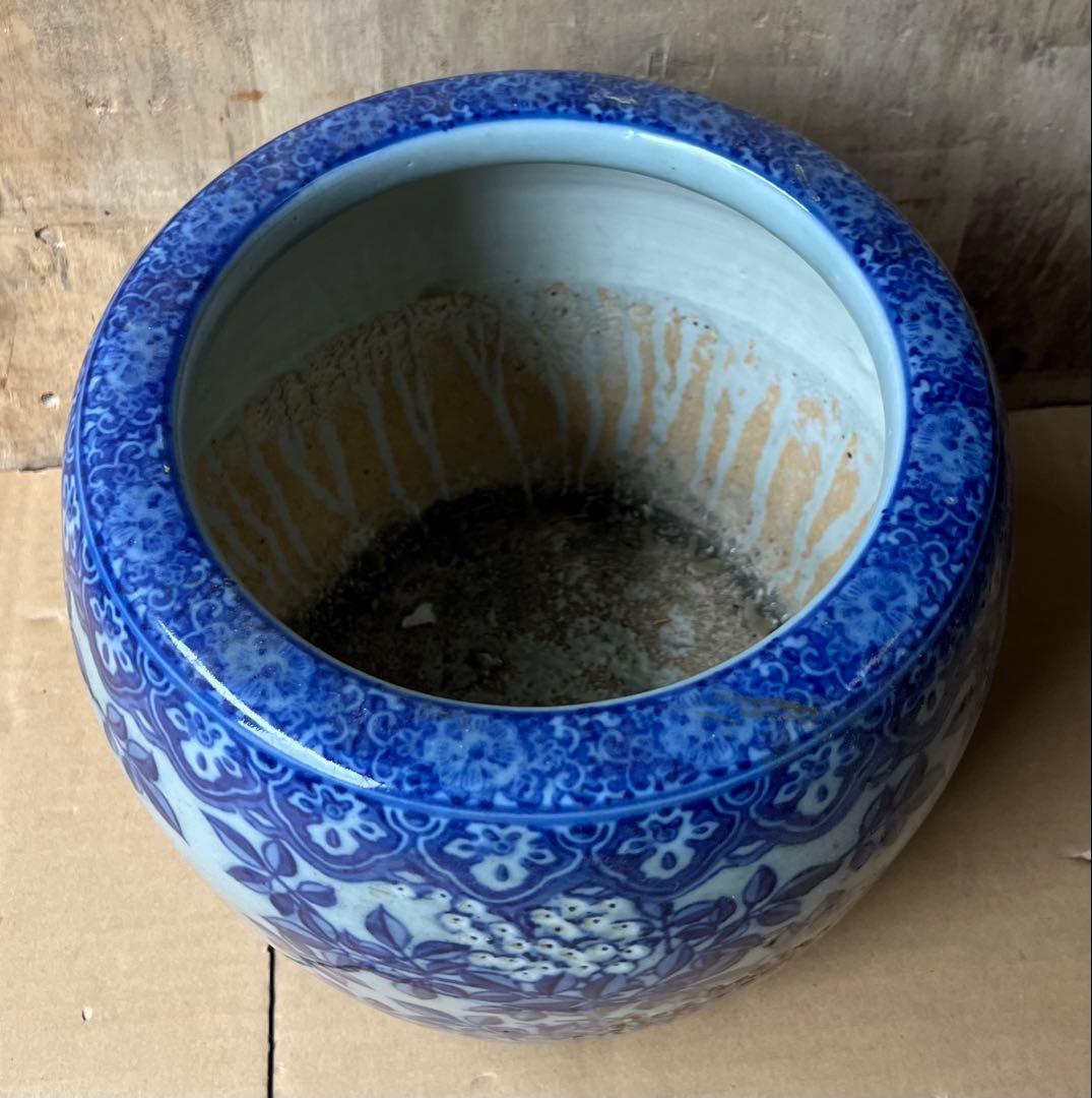 青白花柄陶器火鉢