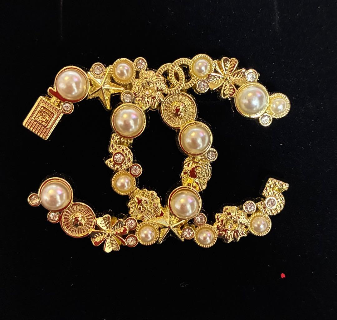 未使用　シャネル　CHANEL ヴィンテージ　ブローチ　ゴールド