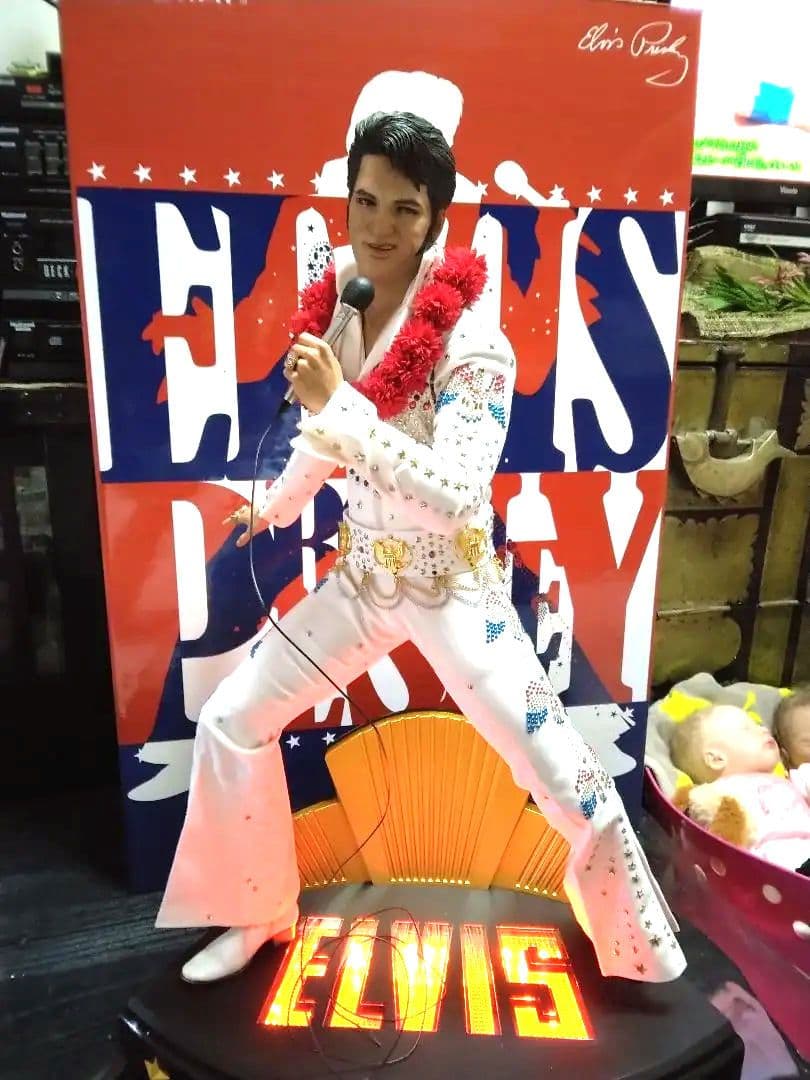 入手困難❄永遠のスター☆エルビス・プレスリー フィギュア1/4スケール(別顔付き