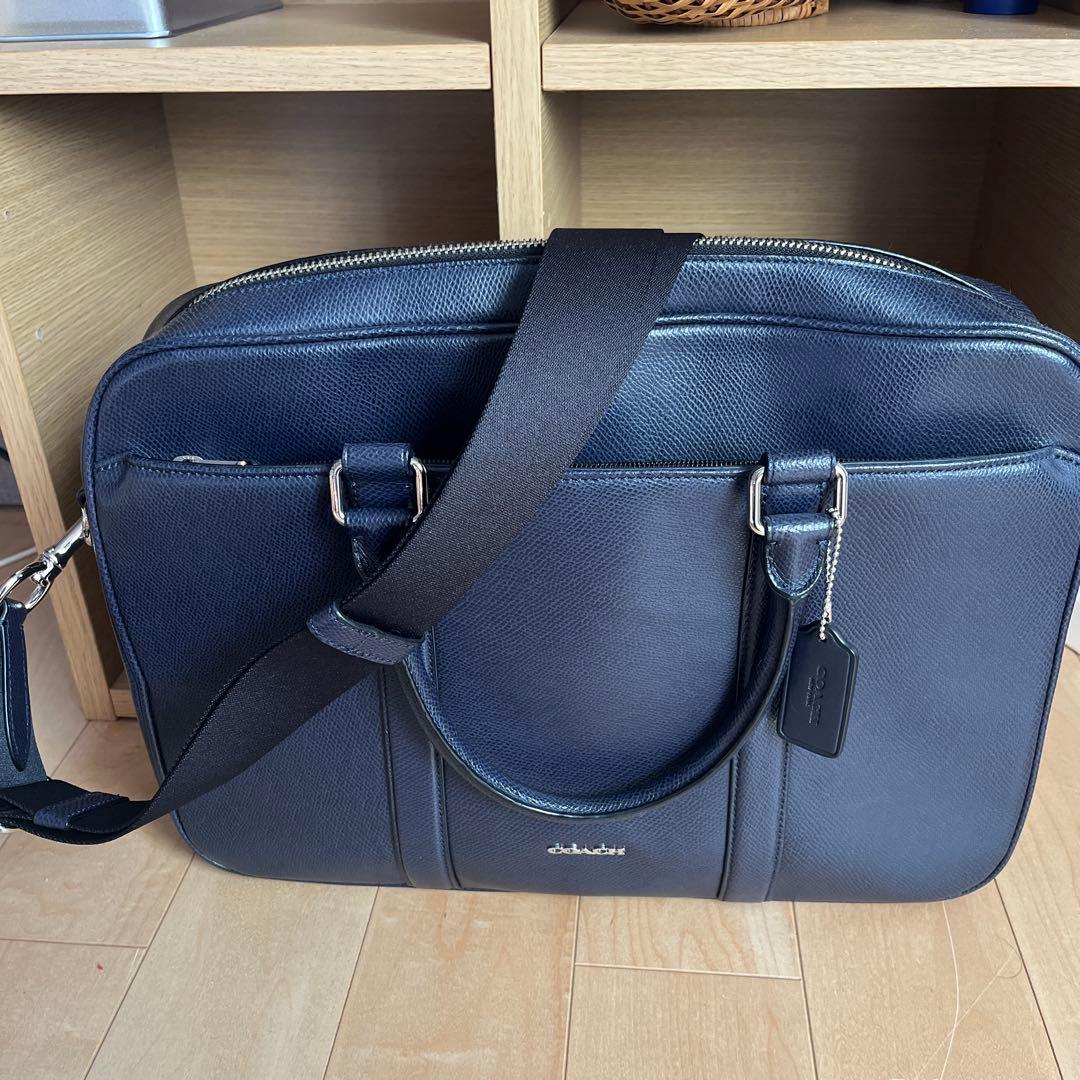 【よっしぃ】COACH ネイビー ビジネスバッグ