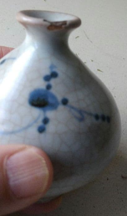 花瓶    一輪挿し