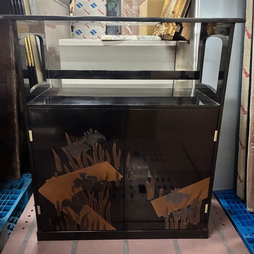 漆塗り 日本風情漂う上品な茶棚(飾り棚、収納棚、戸棚)