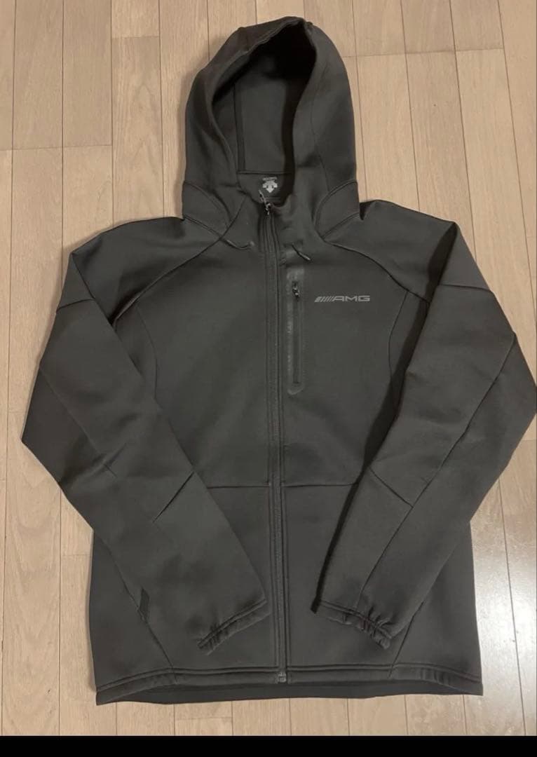 デサント　メルセデスベンツ　パーカー