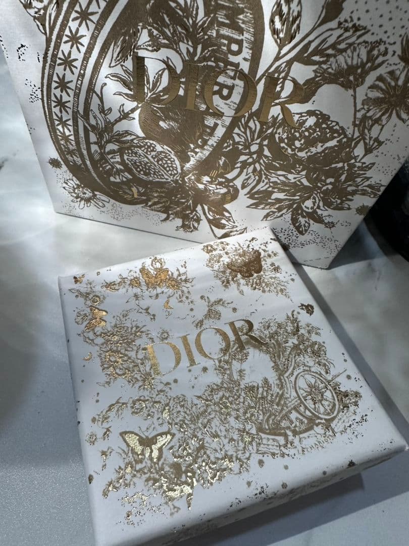 DIOR ピアス ゴールド